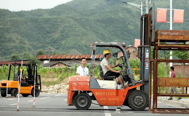 叉車證年審提前多久