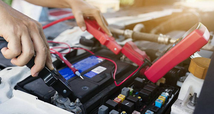 汽車電瓶虧電后報警器一直響怎么回事