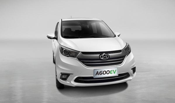 長安歐尚A600EV上市，純電動車型（續(xù)航402公里）