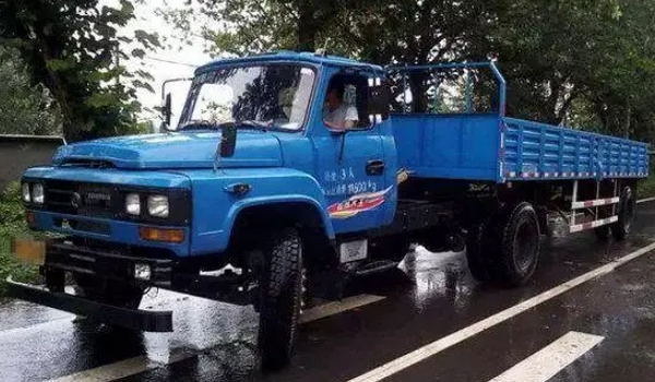 a2駕駛證能開什么車，屬于增駕車型（可以開牽引車）