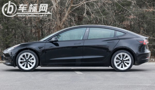 特斯拉model32022款價(jià)格 2022款model3售價(jià)27萬(落地28萬)