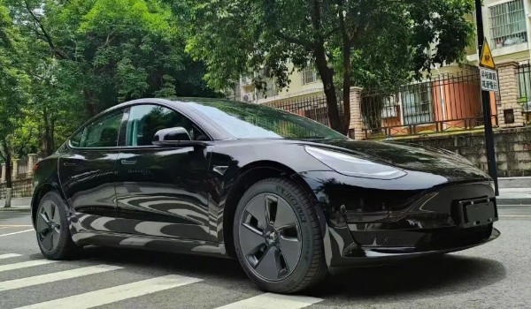 model3價(jià)格是多少 2022款model3售價(jià)26萬(分期首付7萬)