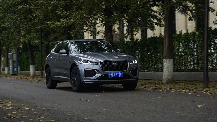 個(gè)性鮮明 捷豹F-PACE 2.0T 賽旗版評測