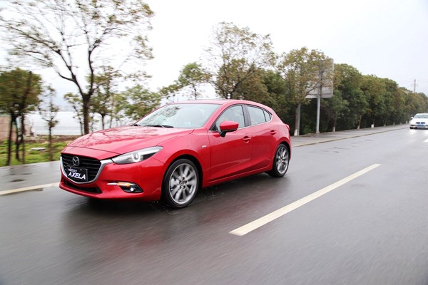 年輕夠范兒 試駕新Mazda3 Axela昂克賽拉